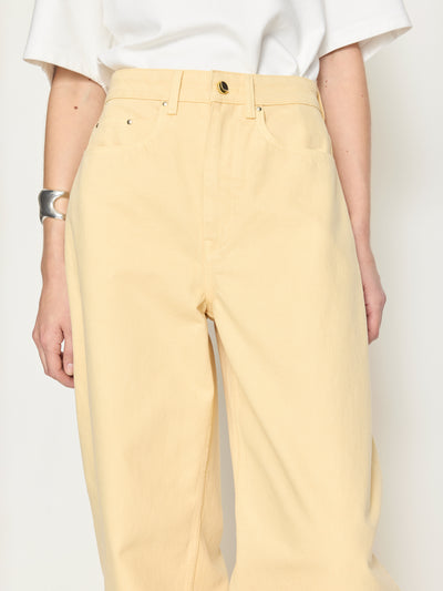 Bends Jean in Butter Wash