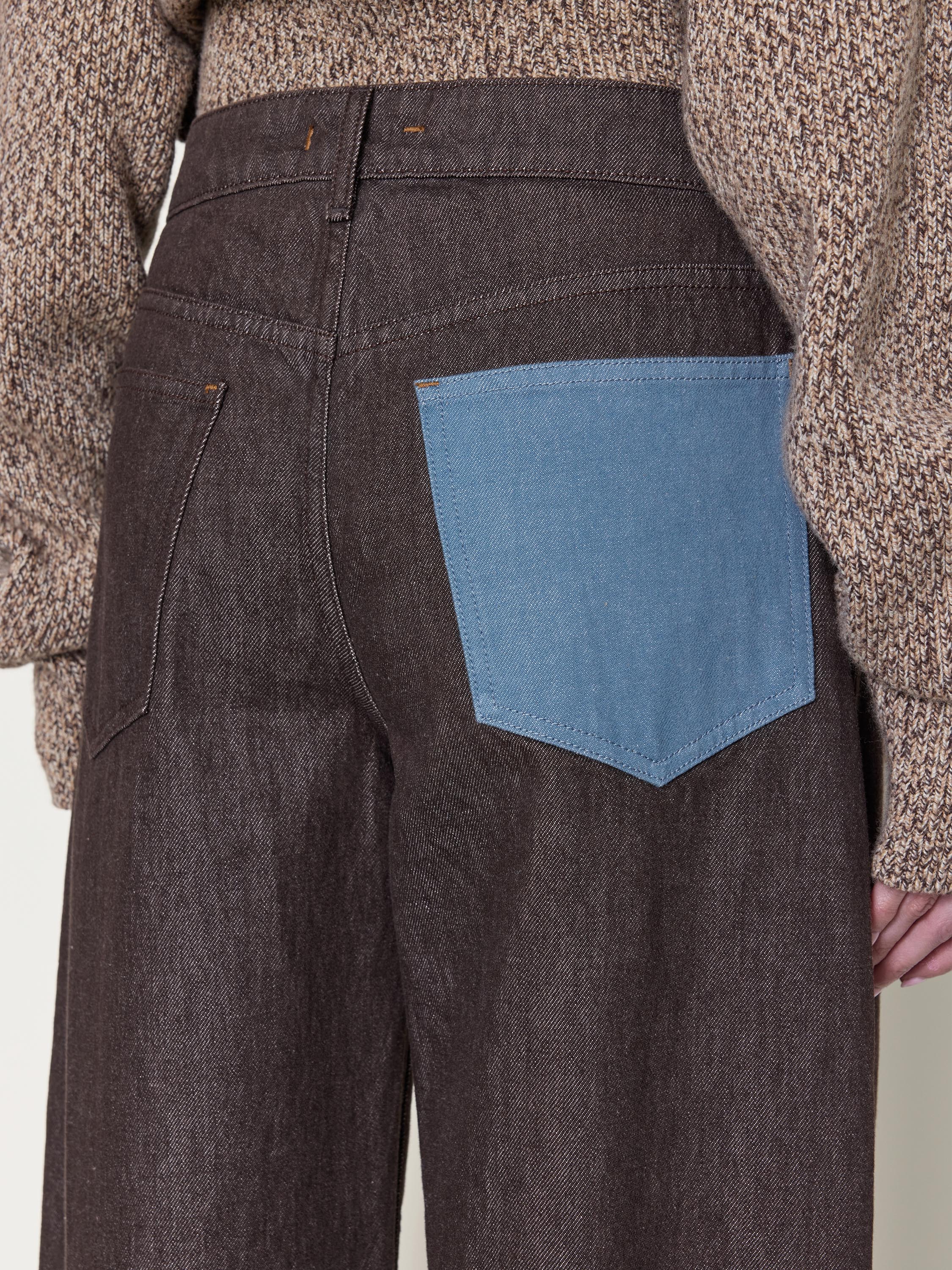 OS11003-DR2608-0212-Rider-Jean-in-Sorrel-Wash-with-Cove-Pocket-DETAIL