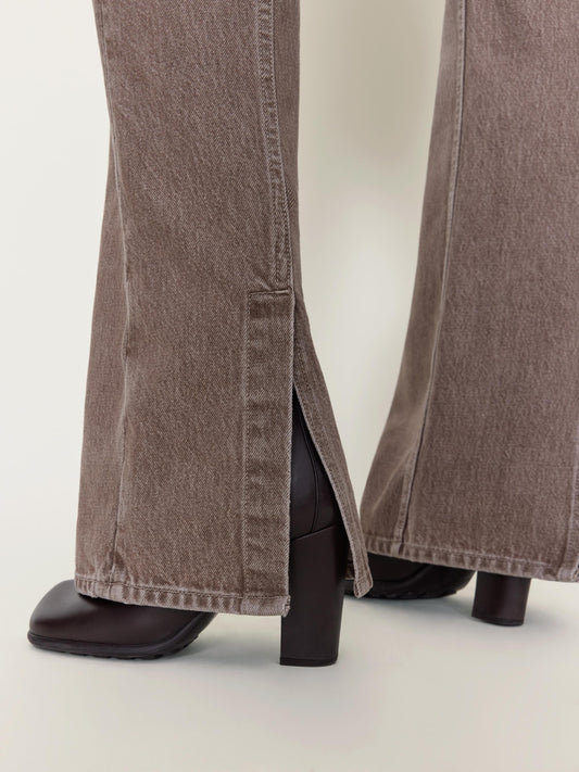 Ossou_FW26_OS11214-DR2607-0210_HOLT.JEAN_RYE.WASH_DETAIL_1