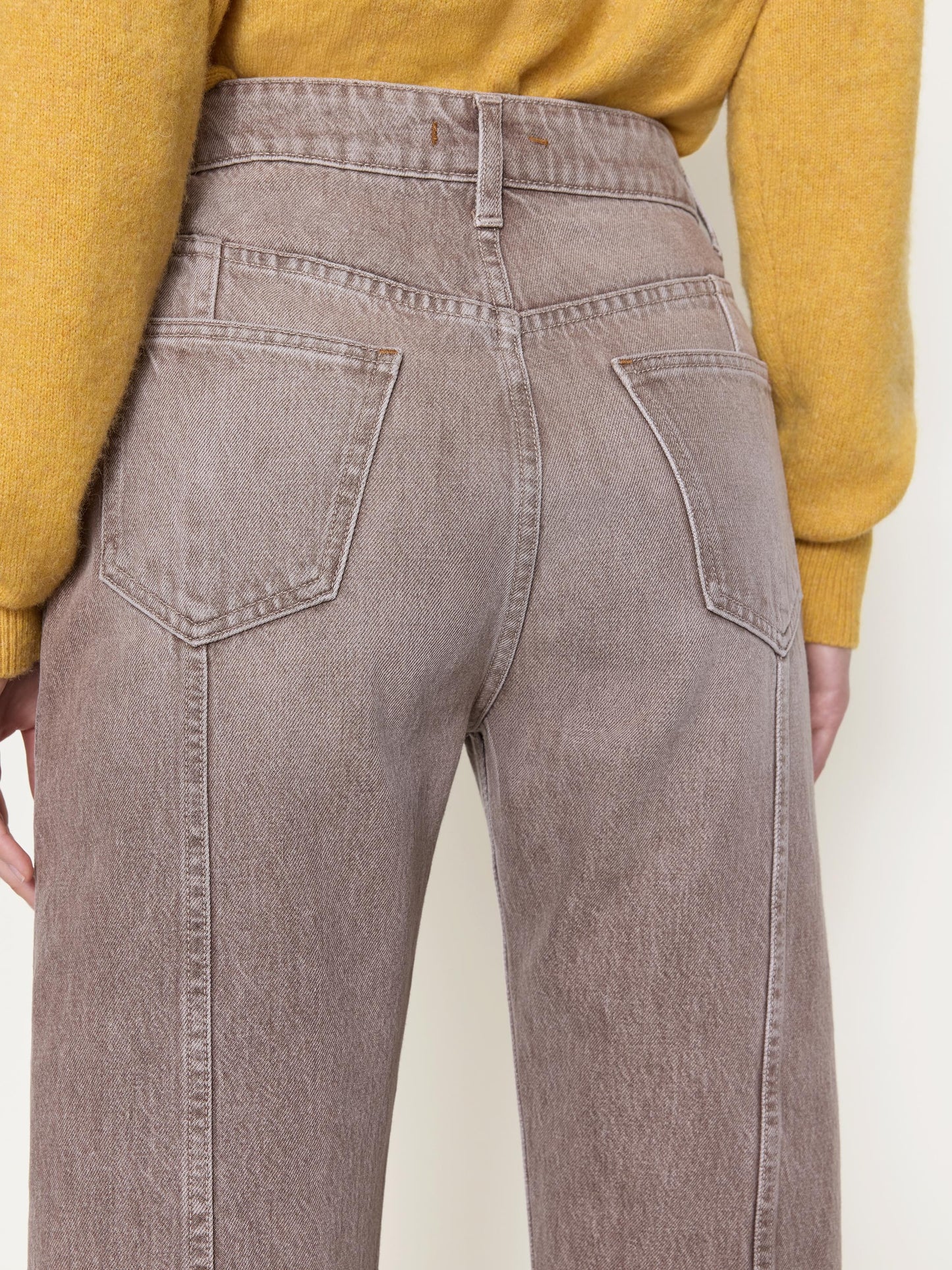 Ossou_FW26_OS11214-DR2607-0210_HOLT.JEAN_RYE.WASH_DETAIL_2