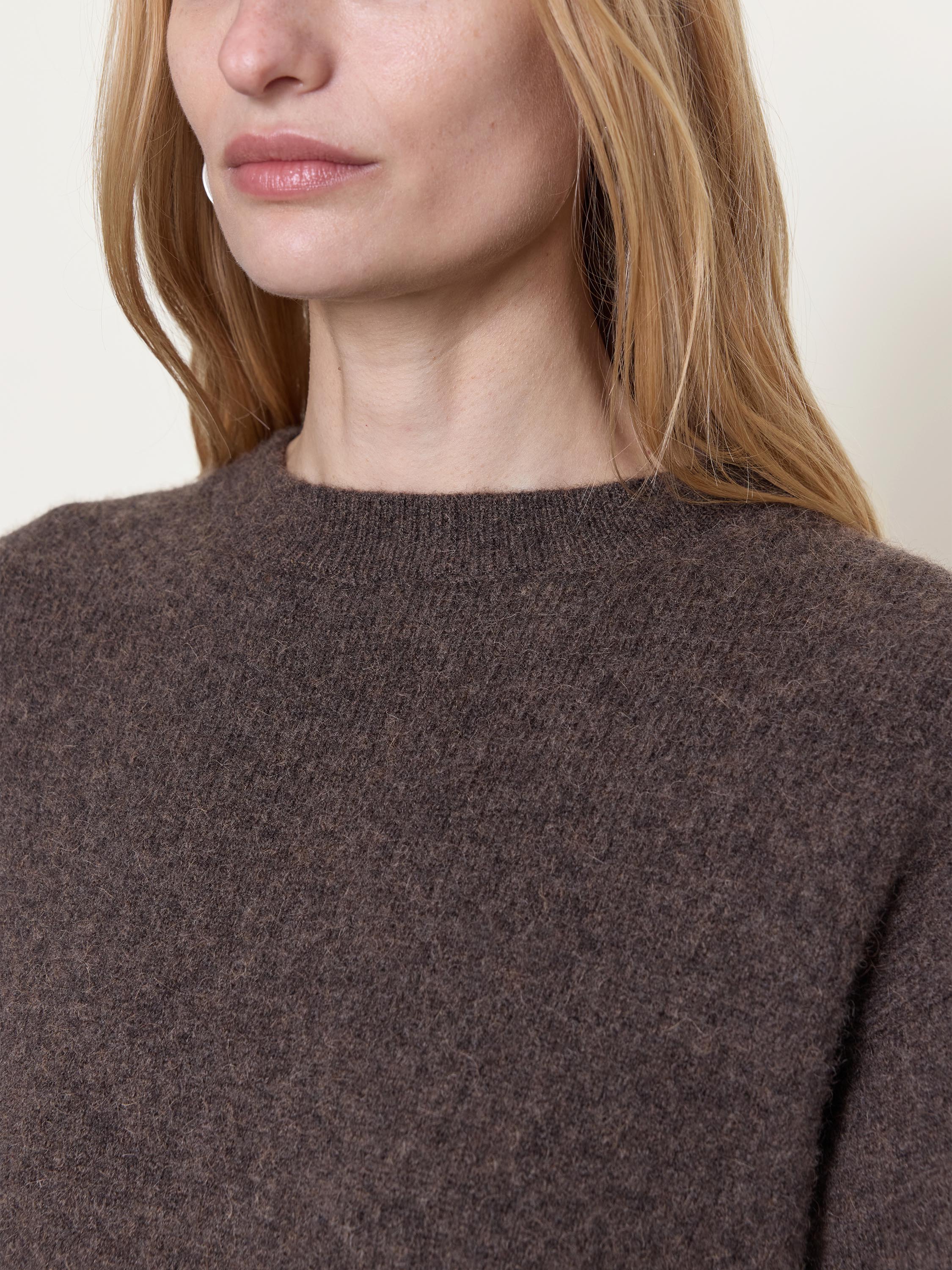 OS32169-KW2611-0213-Ada-Sweater-in-Sorrel-DETAIL_1
