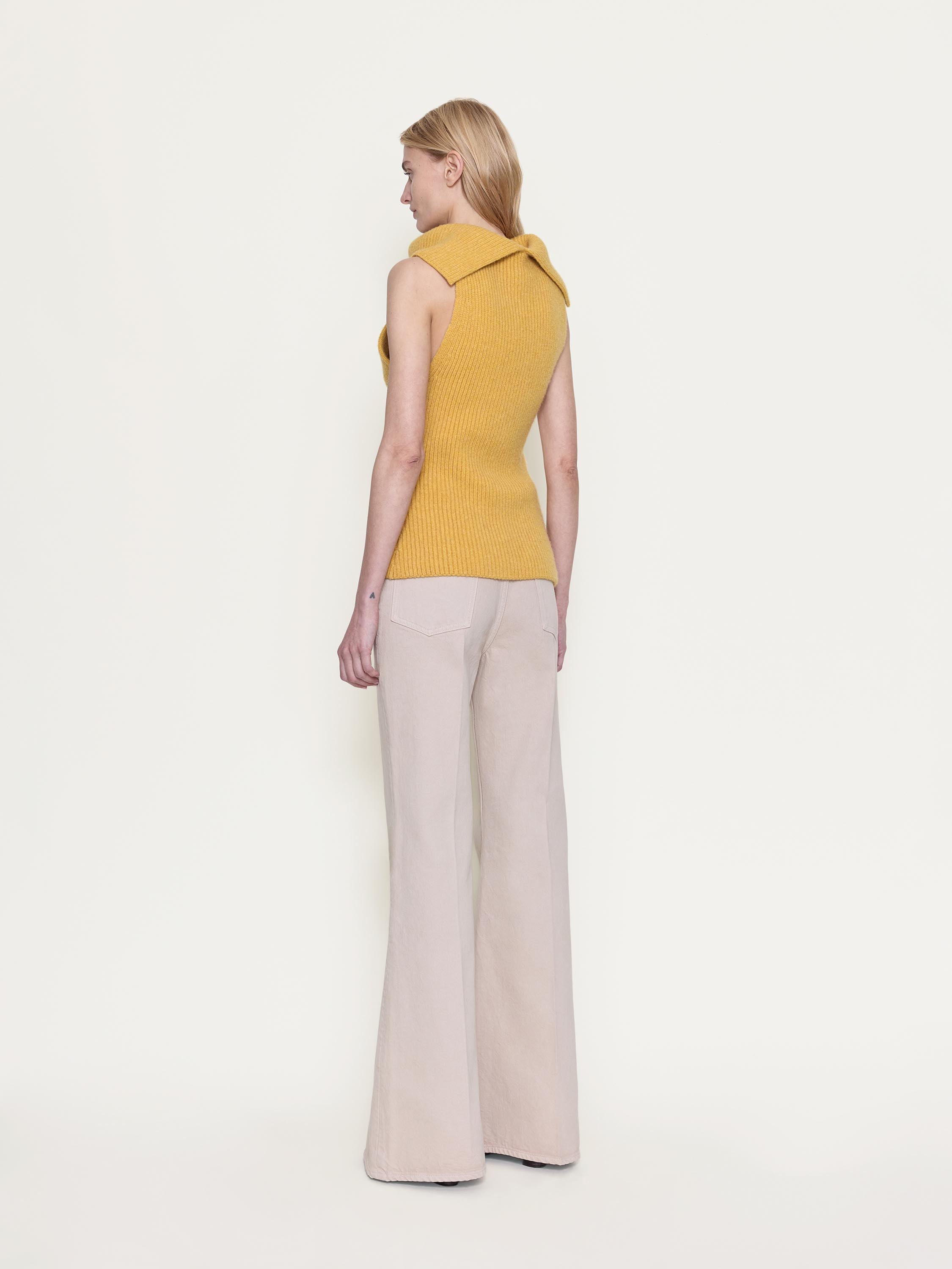 OS32176-KW2611-0804-Isla-Top-in-Sungold-BACK