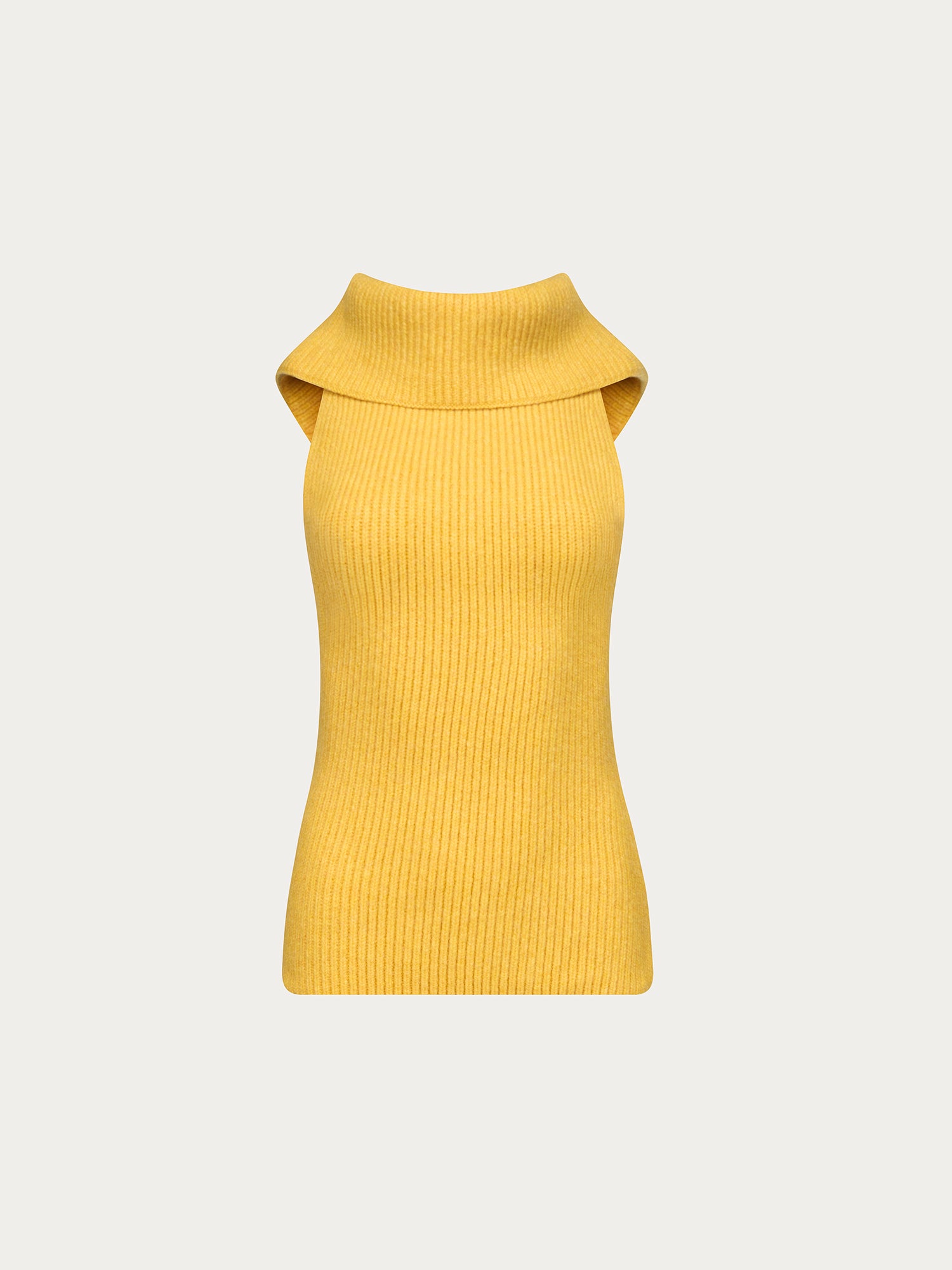 OS32176-KW2611-0804-Isla-Top-in-Sungold-GHOST