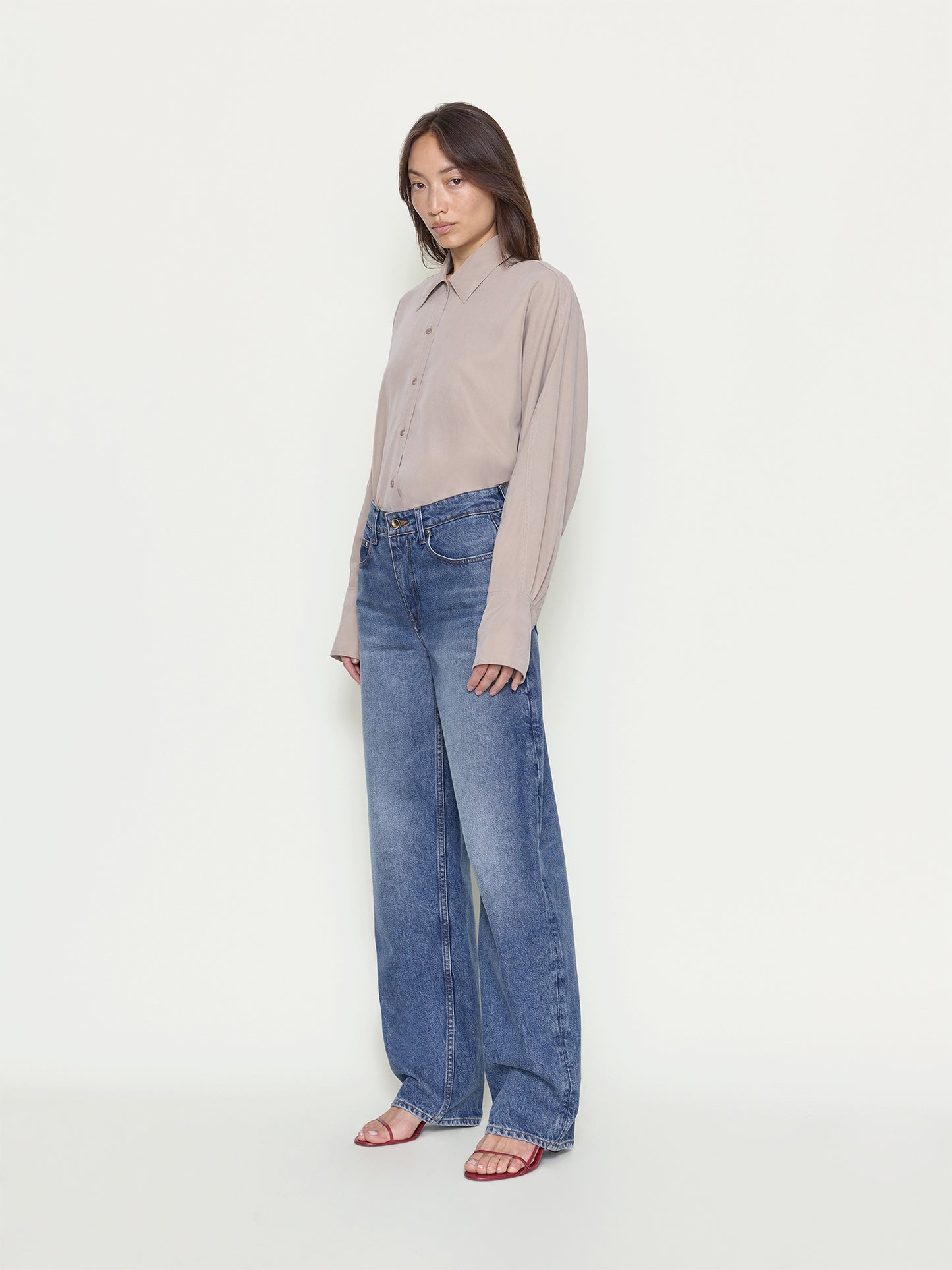 Ossou_PF26_OS11003-DR2501-0405_RIDER.JEAN_CLOUD.WASH_QUARTER