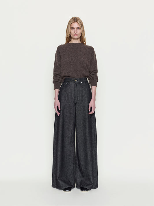 Ossou_PF26_OS11019-DT2501-0003_SLICK.PANTS_ASH_FRONT