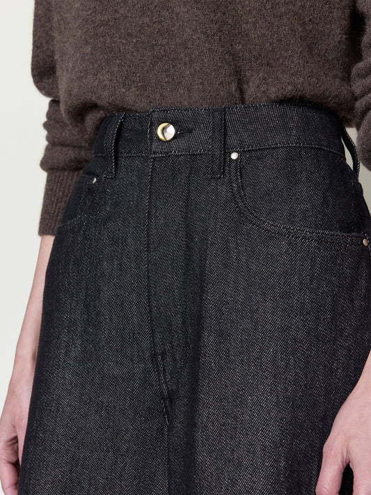 Ossou_PF26_OS11019-DT2501-0003_SLICK.PANTS_ASH_DETAIL_2