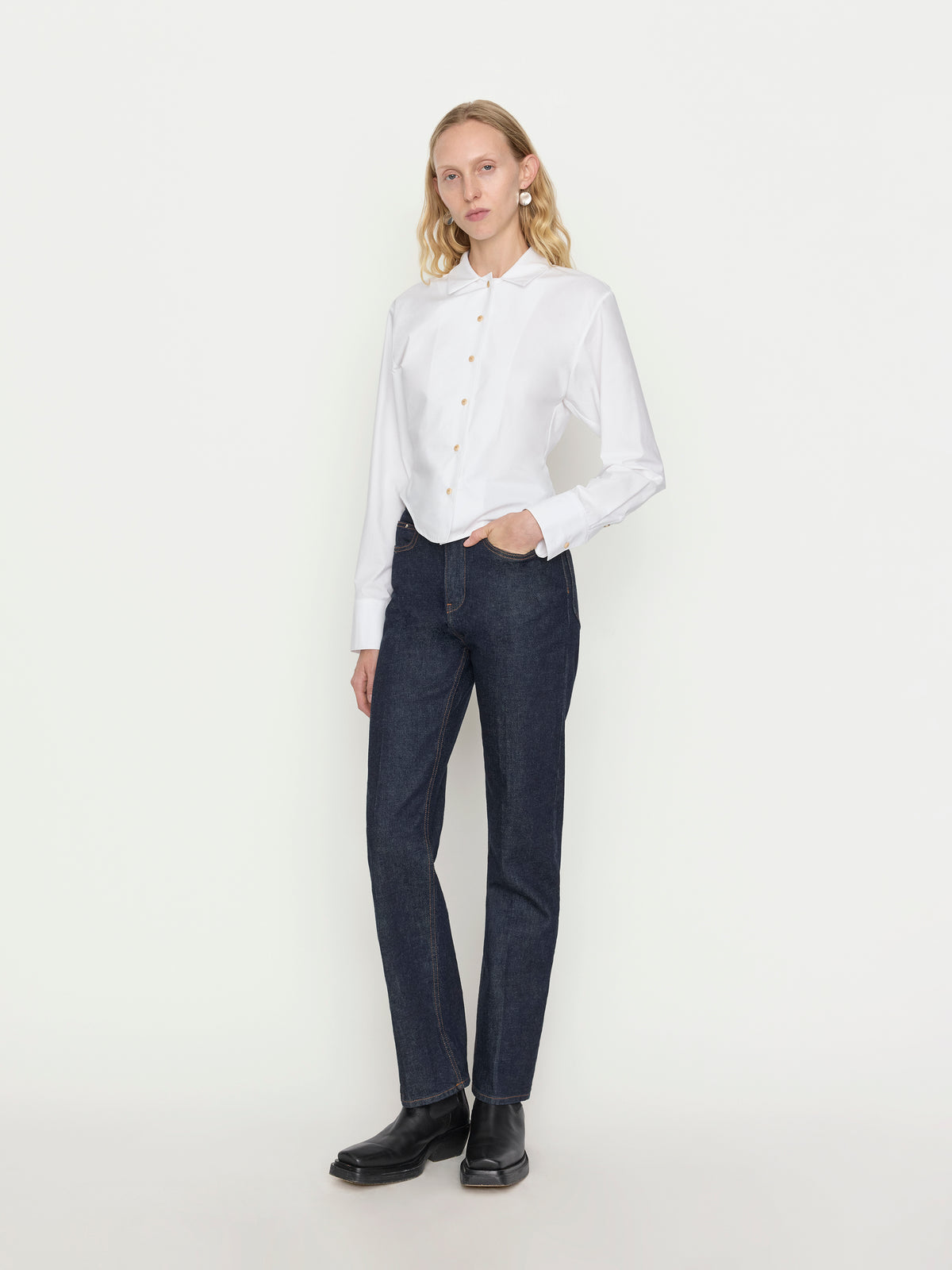 Brooks-Shirt-in-Milk_OS22261-RC2501-0101_MAIN
