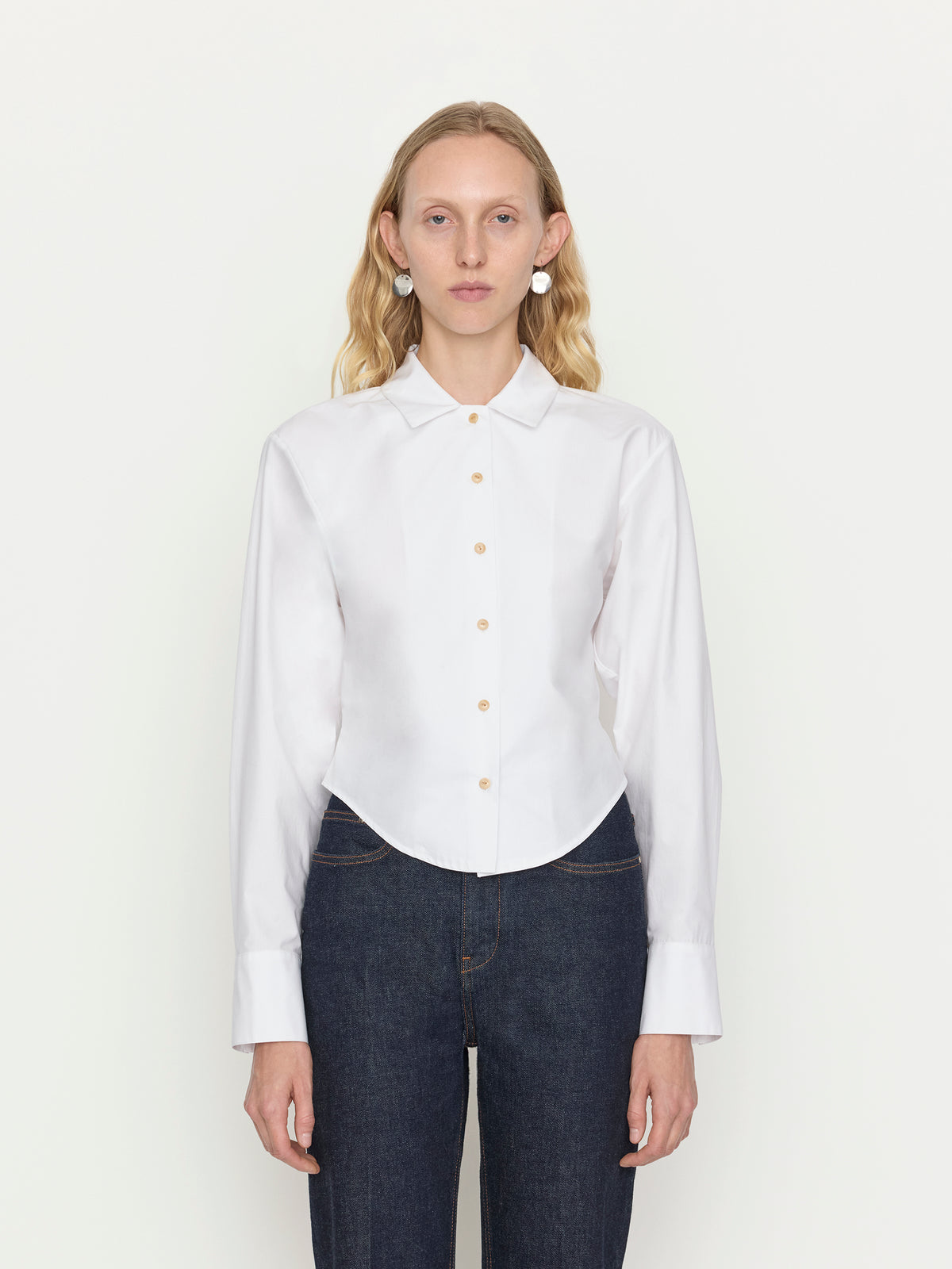 Brooks-Shirt-in-Milk_OS22261-RC2501-0101_FRONT