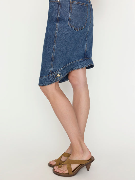 Cambria-Skirt-in-Horizon-Wash_OS16262-DR2501-0400_DETAIL_1