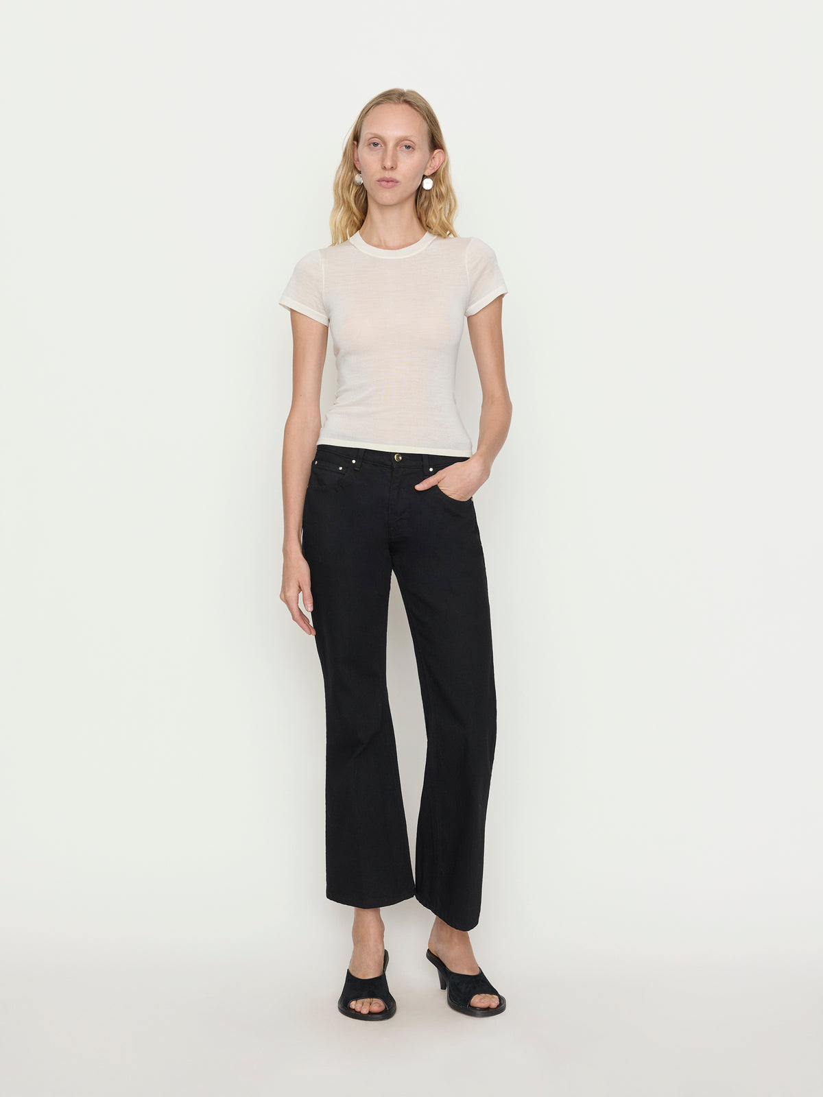 Dixon-T-Shirt-in-Milk_OS32275-KS2601-0101_MAIN