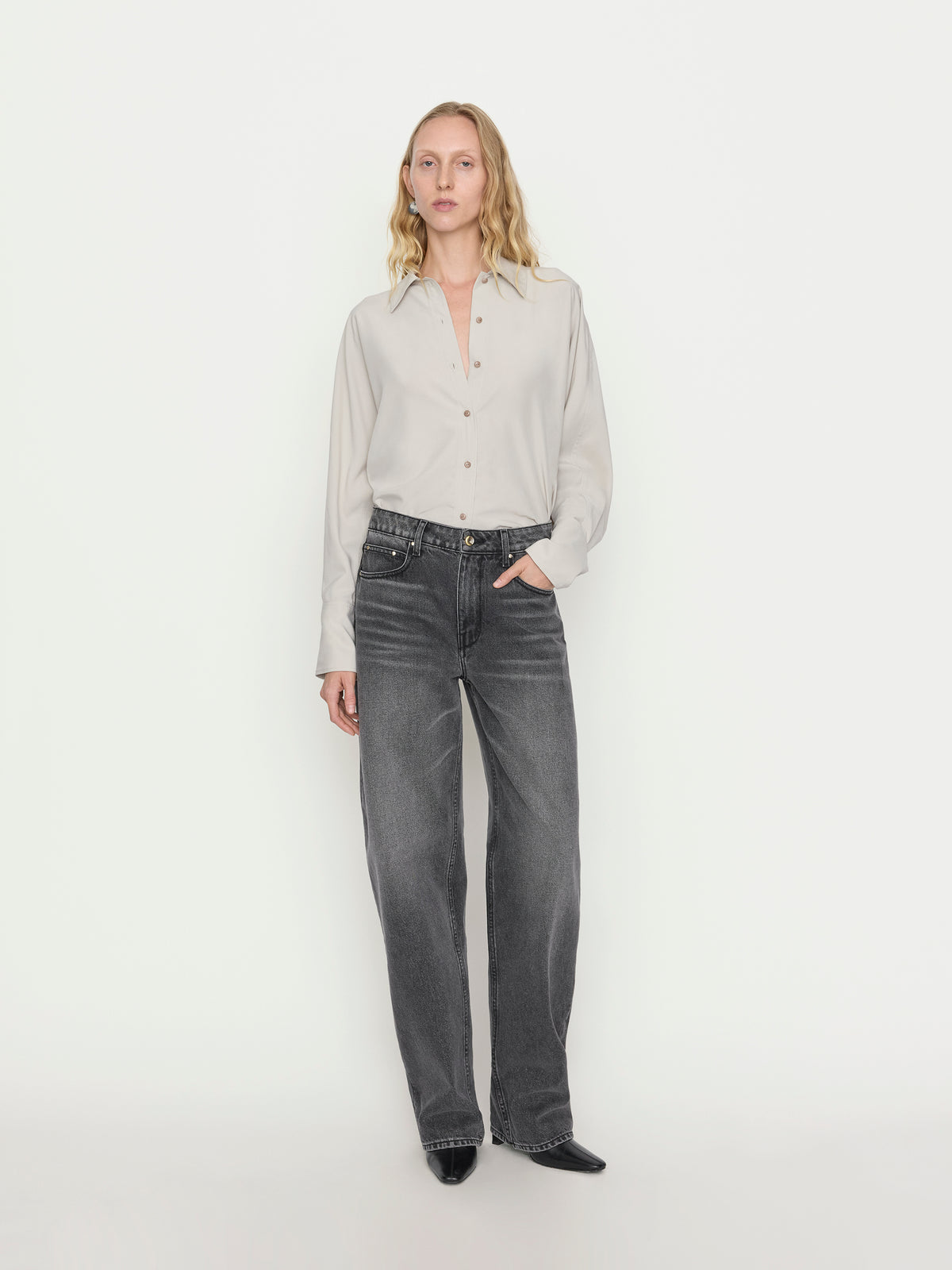 Rider-Jean-in-Storm-Wash_OS11003-DR2502-0023_MAIN