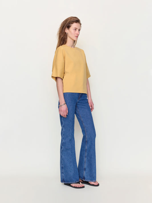 PF26_OS42013-RJ2501-0802_RIFTT-SHIRTMARIGOLD_QUARTER-PROFILE