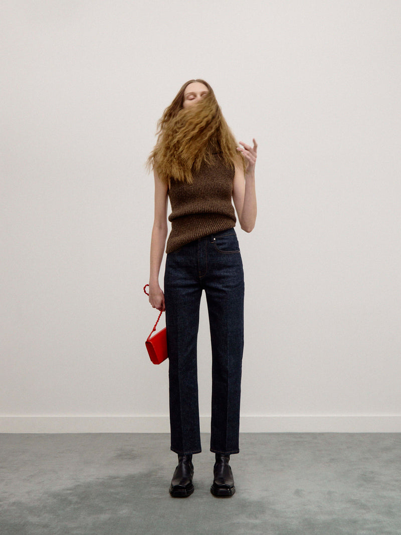 Hover Stretch Jean Editorial Image Two